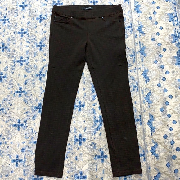 Liverpool Jeans Company dark brown and light brown plaid skinny pants.  Size 8 - Picture 3 of 7